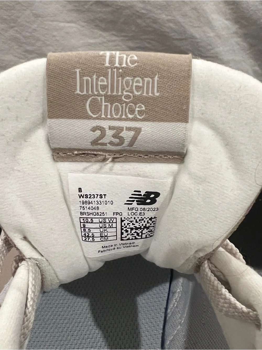 New Balance Women's Beige and Light Gray Casual Sneakers